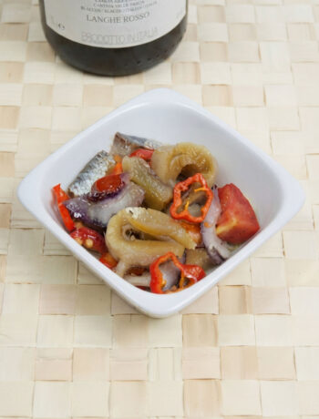 piatto con Aringa affumicata con verdure