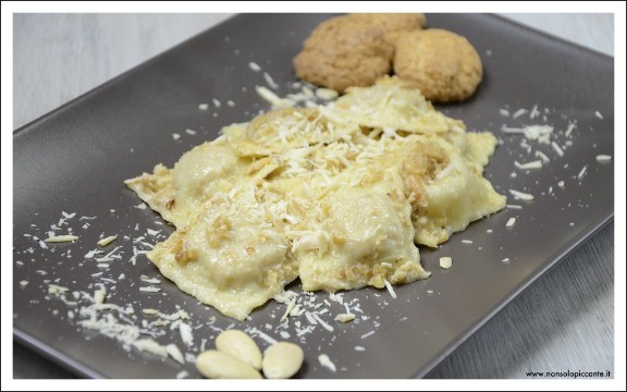 Ravioli Di Zucca Gialla Con Salsa Di Noci Non Solo Piccante
