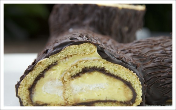 Tronchetto Di Natale 2.Ricetta Tronco Di Natale Le Ricette Di Nonsolopiccante It