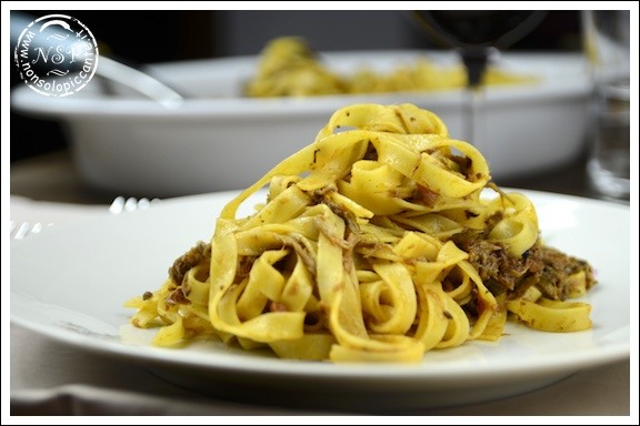 Pasta Al Sugo Di Coniglio E Carciofi