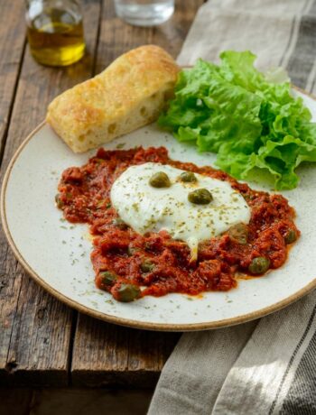 Fettina alla pizzaiola con pomodoro e capperi