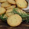 Biscotti-salati-al-rosmarino